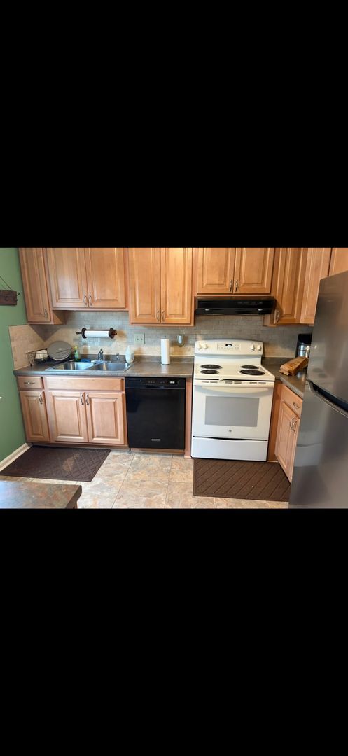 Photo - Spacious 4-Bed, 2.5-Bath Townhome in Blacksburg