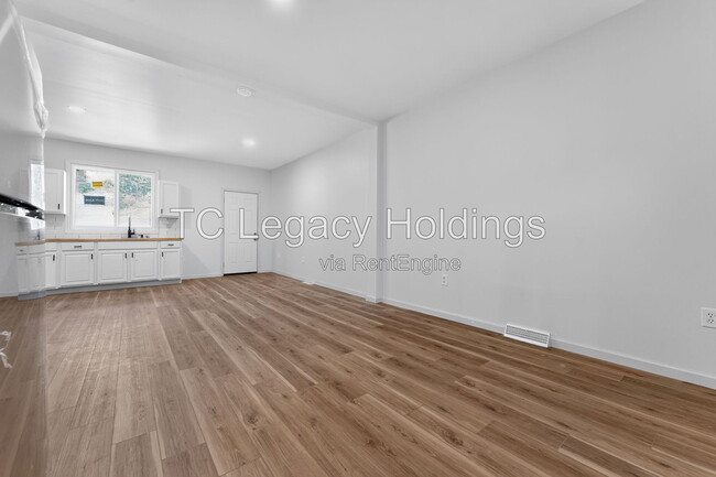 Photo - 87 Crisfield St