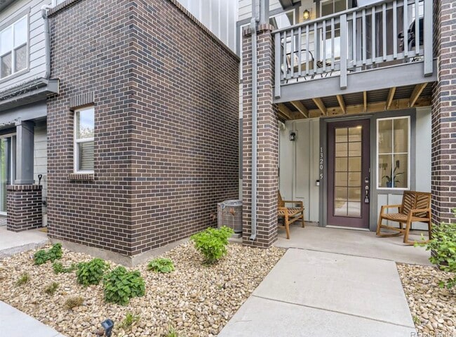 Photo - 1320 Hoyt St