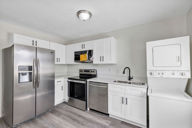 Photo - 751 Bellevue Ave Unidad 3
