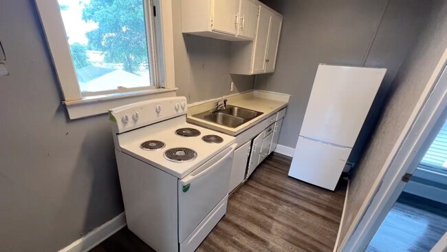 Photo - 401 W Marion St Unidad 401 West Marion Street- D