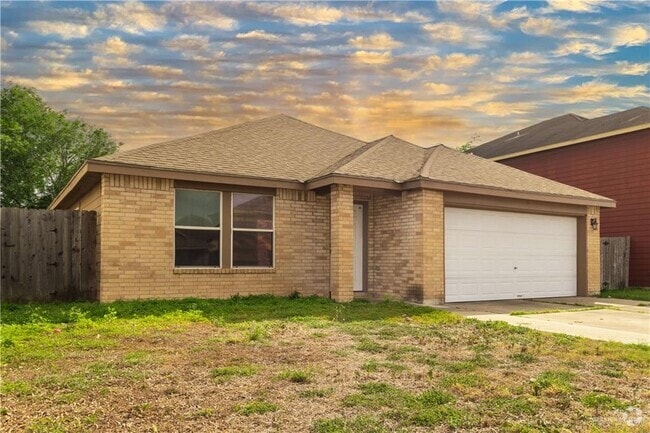 Building Photo - 2216 Llano Grande Ln Rental
