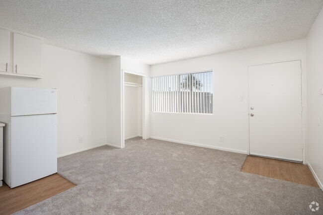 1 dormitorio, 1 baño - 400 pies cuadrados - Sala de estar - Gondolier Apartments