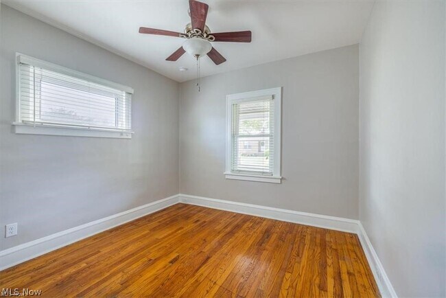 3806 Liggett Dr
