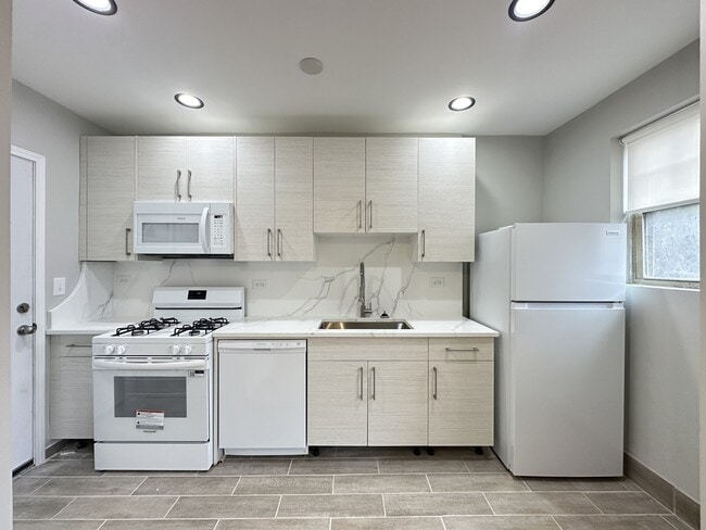 Photo - 324 S Maple Ave Unit A4