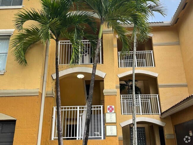 Building Photo - 2 Bedroom Condo in Pembroke Pines