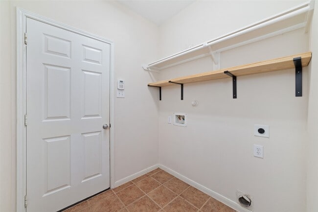 Photo - 14011 Mohave Way Dr