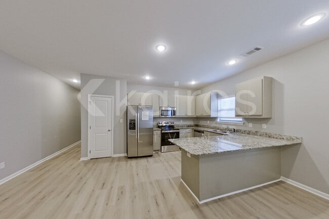 Photo - 2216 Perry St