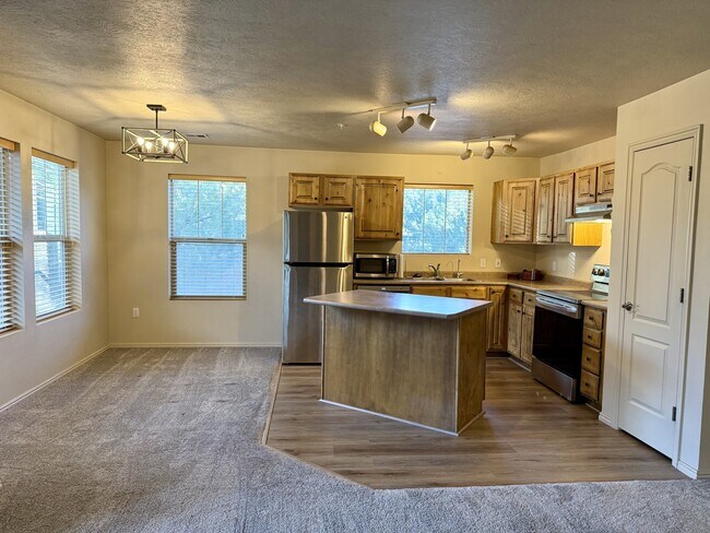 Photo - 1820 Fox Bay Dr