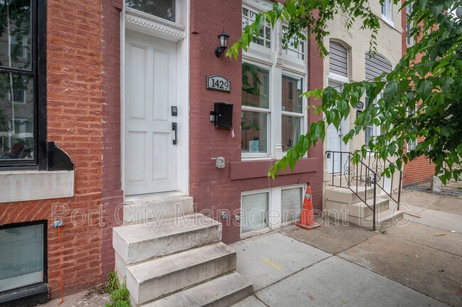 Photo - 1433 Federal St