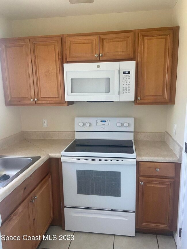 Photo - 290 Spring Dr Unit 4