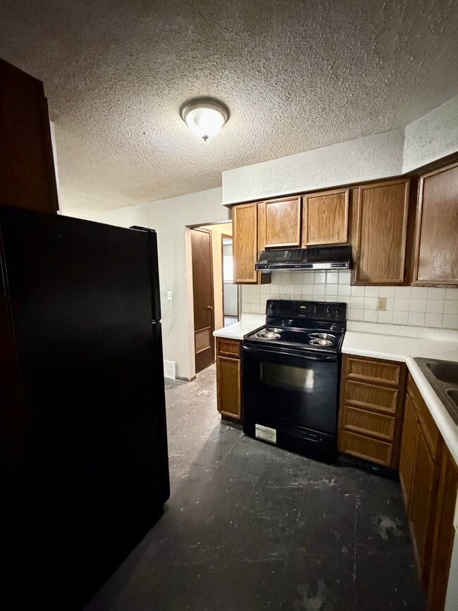 Photo - 512 E 1st St Unit 512 E 1rst Street