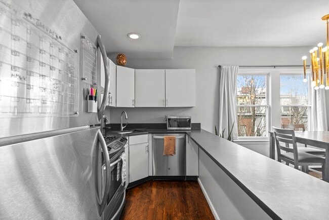Photo - 52 H St Unit 2