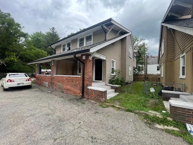 Building Photo - 2405 E 16th St Rental