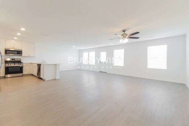 Photo - 260 Backcountry Dr