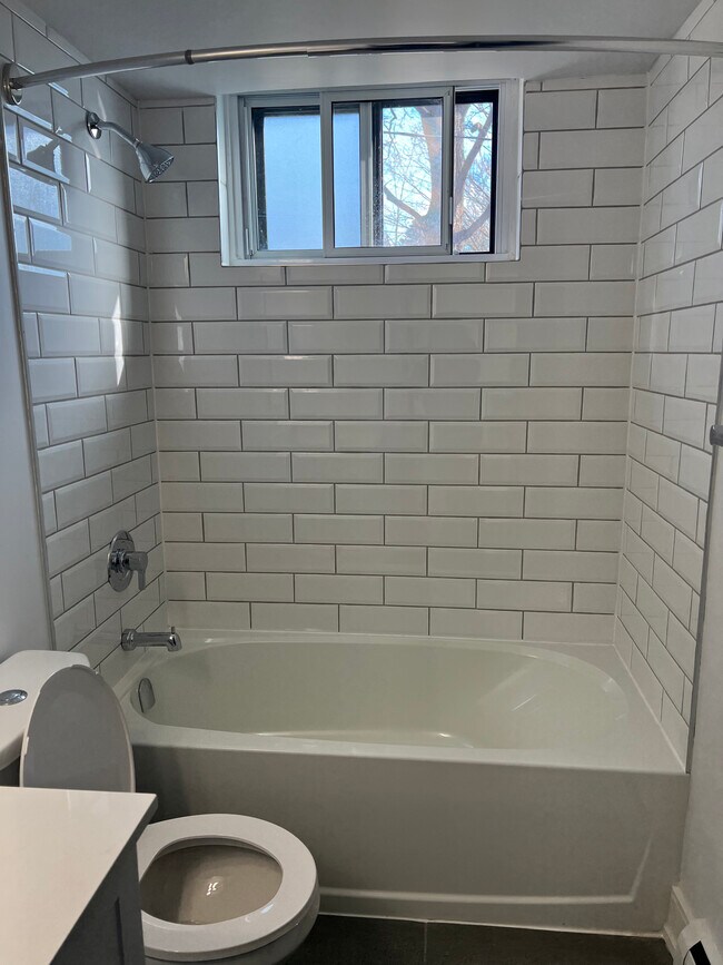 Photo - 2124 Ghent Ave Unit 105