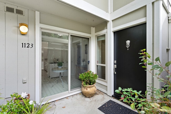 Photo - 1123 San Ramon Valley Blvd