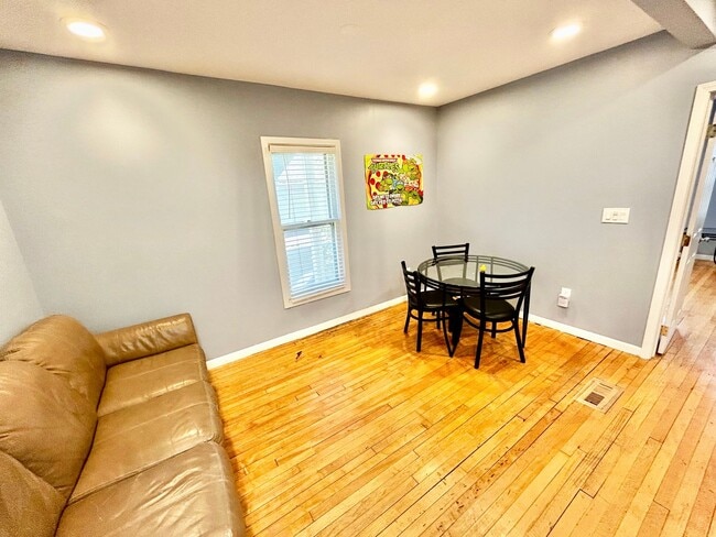 Photo - Varsity Management Unidad 03