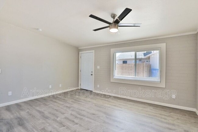 Photo - 1538 E Pierce St