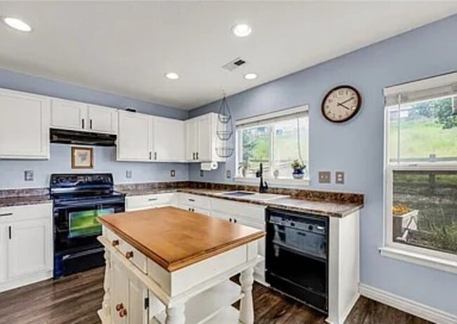 Photo - 5974 Turnstone Pl