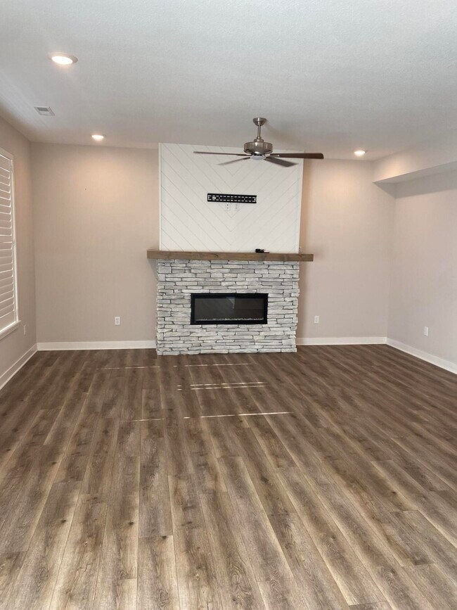 Photo - 4000 W Worley St Unit 2