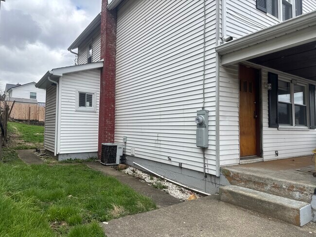 Photo - 54 Rebecca St