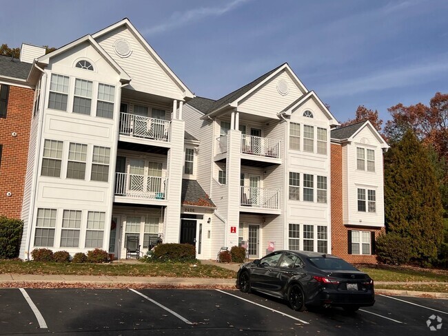 Building Photo - Charming 2BR Condo in Odenton