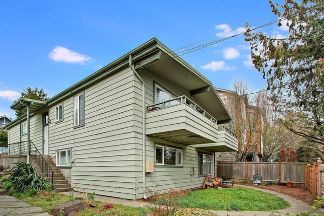 Photo - 3213 21st Ave W Unit Apt. 3