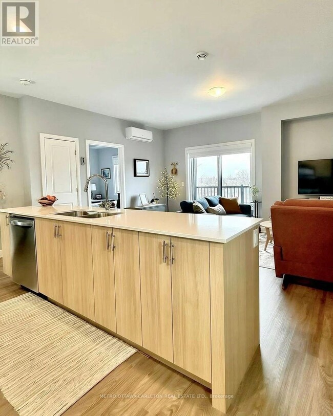 Photo - 2396 Cléroux Crescent Unité 214