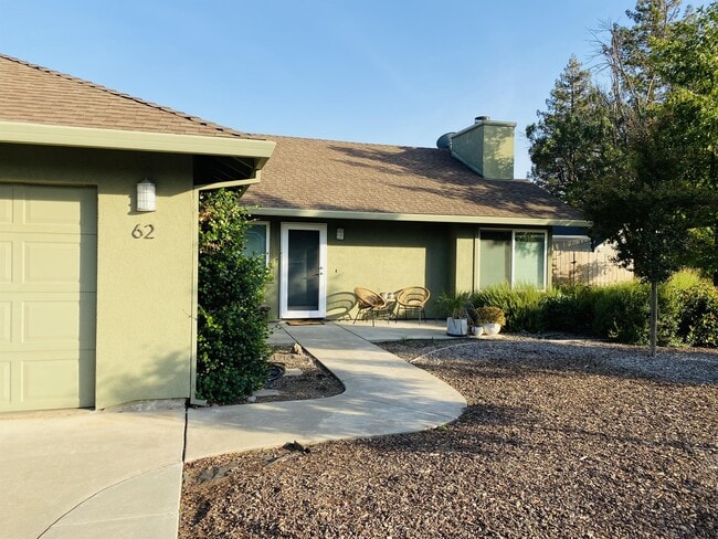 Photo - 62 Plumwood Ct House