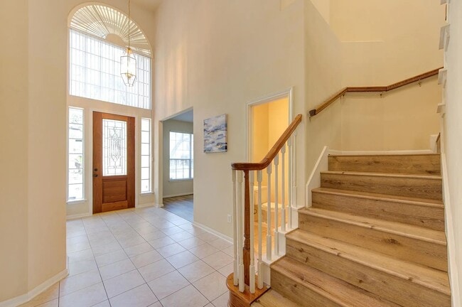 Photo - 5807 Pheasant Ridge Ln