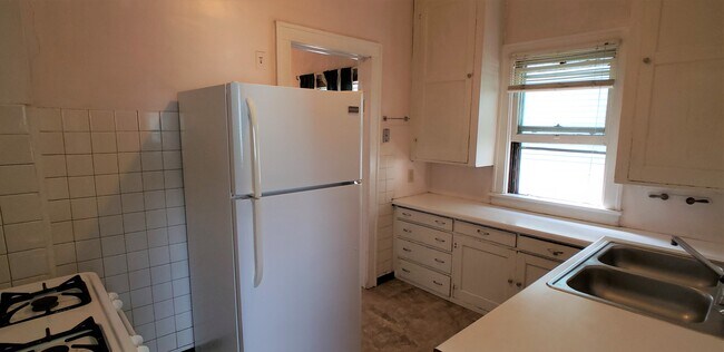 Photo - 1023 18th Ave SE