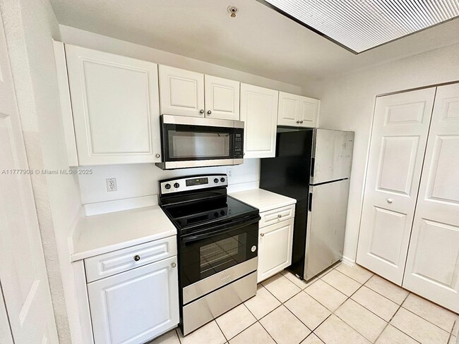 Photo - 2807 Veronia Dr Condo Unit 301