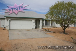 Building Photo - Home in Prescott Valley