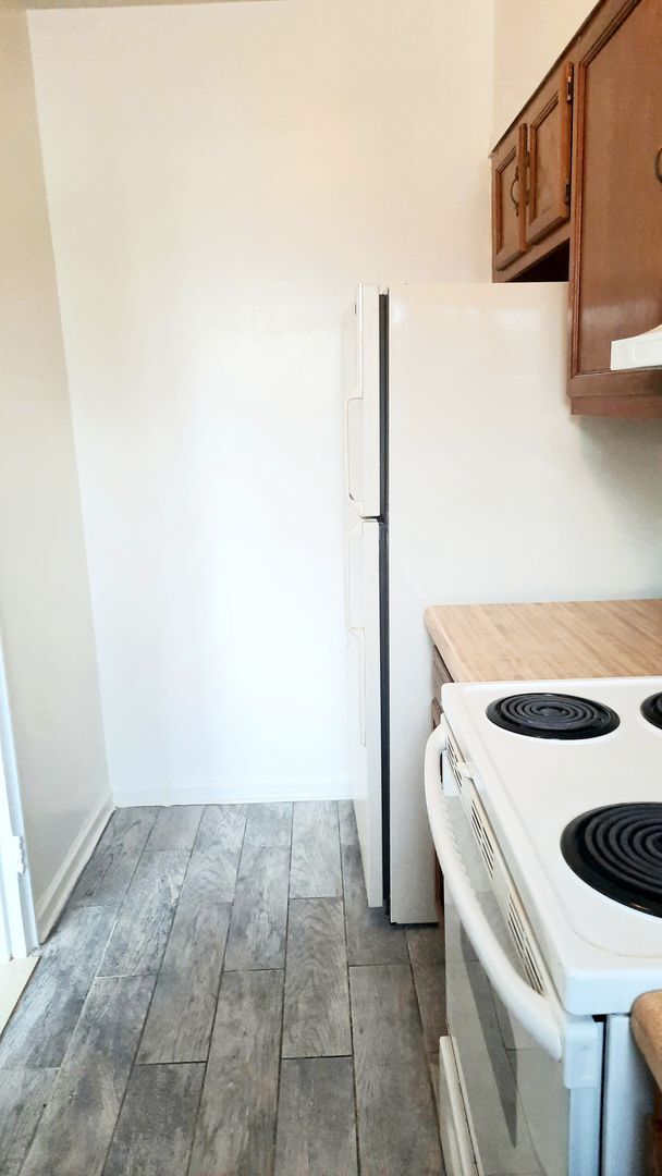 Photo - Bunker Hill Flats