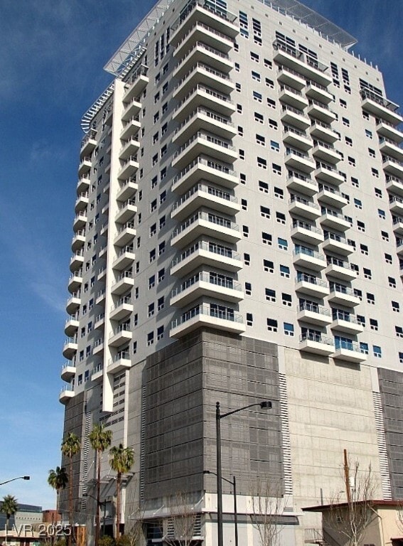 Building Photo - 200 Hoover Ave Unit 1501