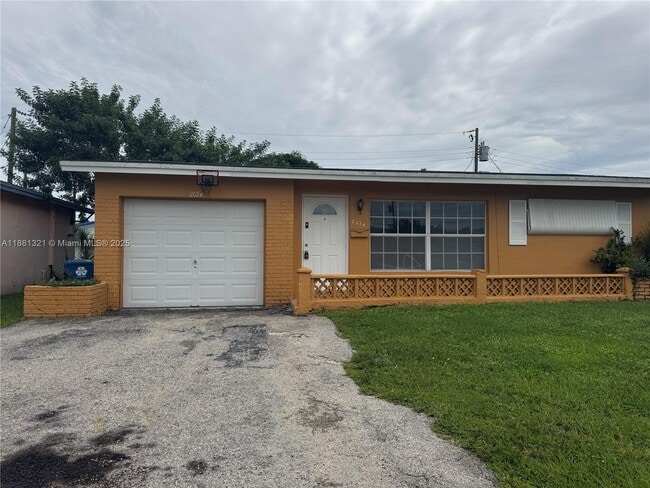 Building Photo - 2674 NW 68th Way Rental