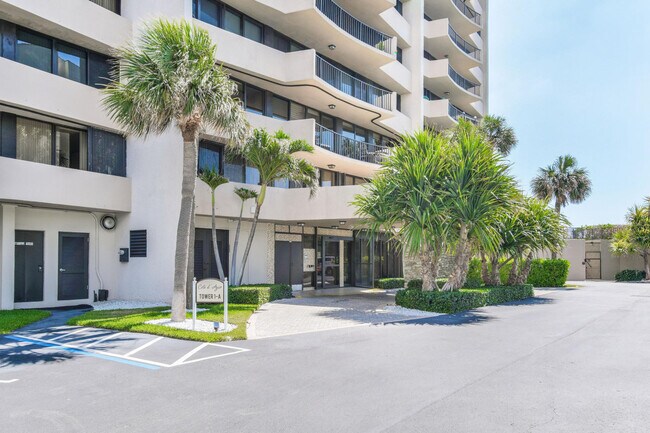 4200 N Ocean Dr Unit 1-304