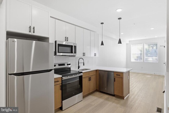 Photo - 2310 N Sydenham St Unidad 1