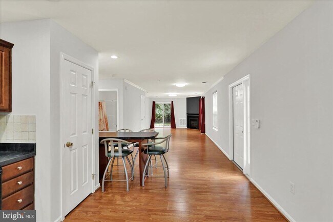 Photo - 182 Christine Dr