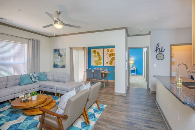 Building Photo - Presley Oaks