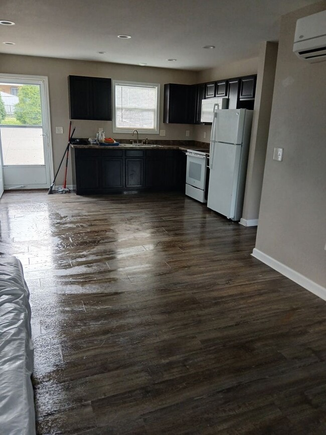 Photo - 101 Clark Ave Unidad 101 Clark Ave