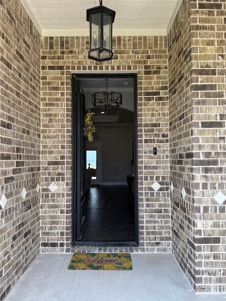1013 Sky Ct