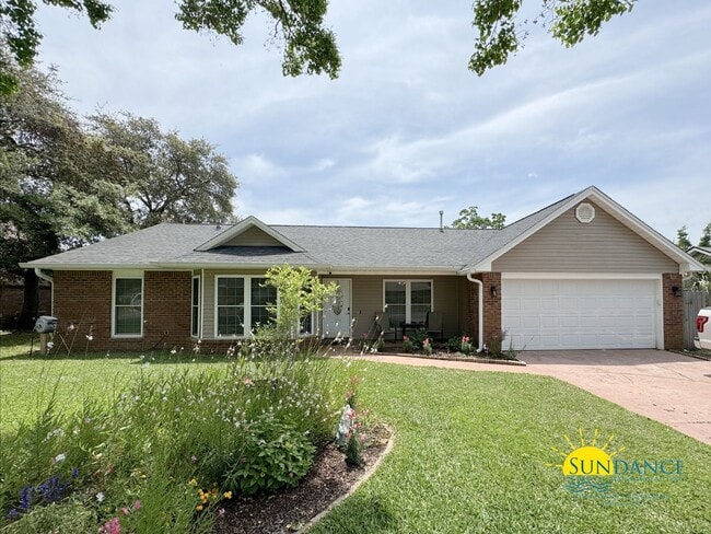 Building Photo - 4-Bedroom Home with Stunning Features, Private Oasis, and Beach Access!