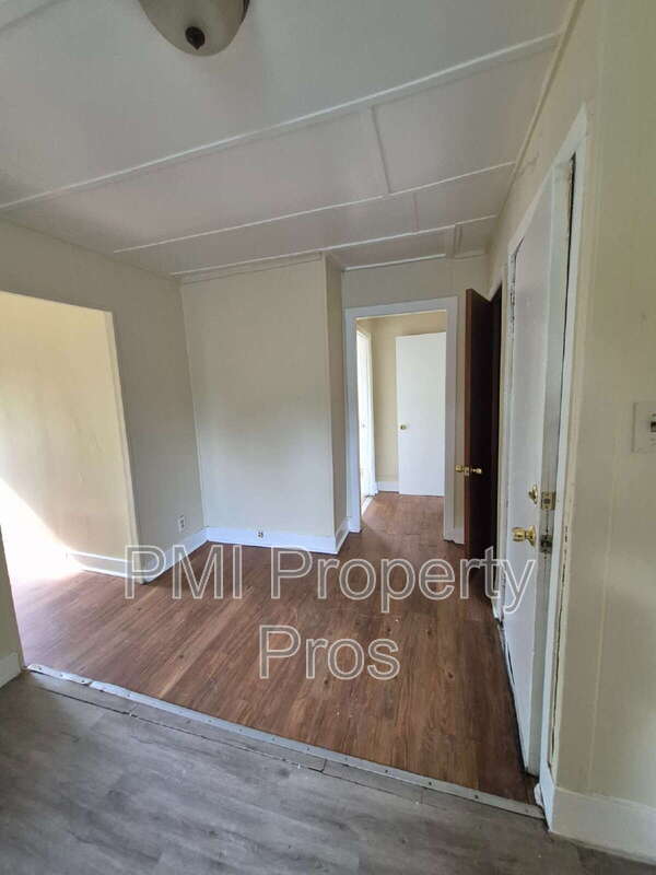 Photo - 4326 N 39th St