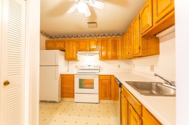 Photo - 8 Northbrook Dr