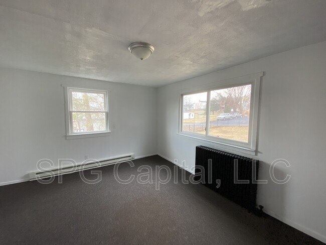 Photo - 31 W 3rd St Rental