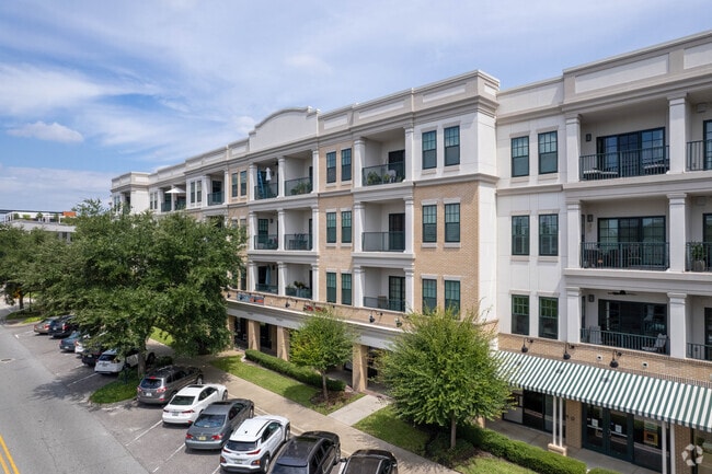 Photo - 1661 Riverside Ave Apartments