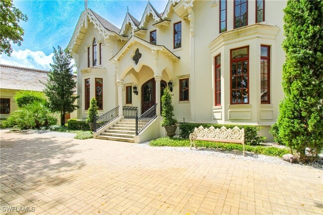 Photo - 730 21st Ave S