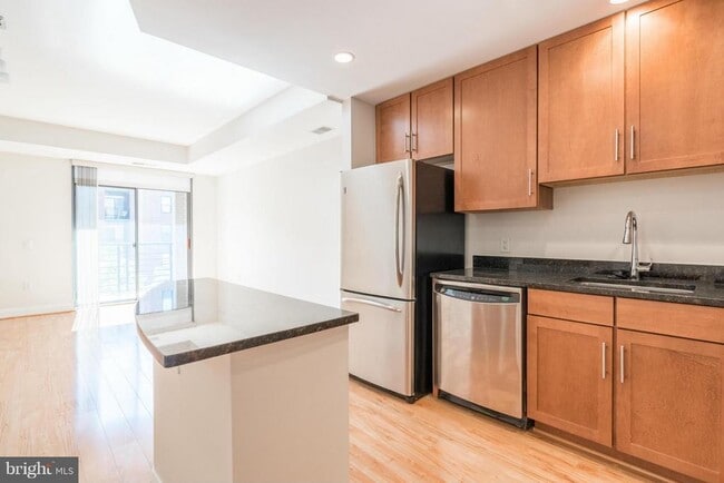 Photo - 525 N Fayette St Unit 420